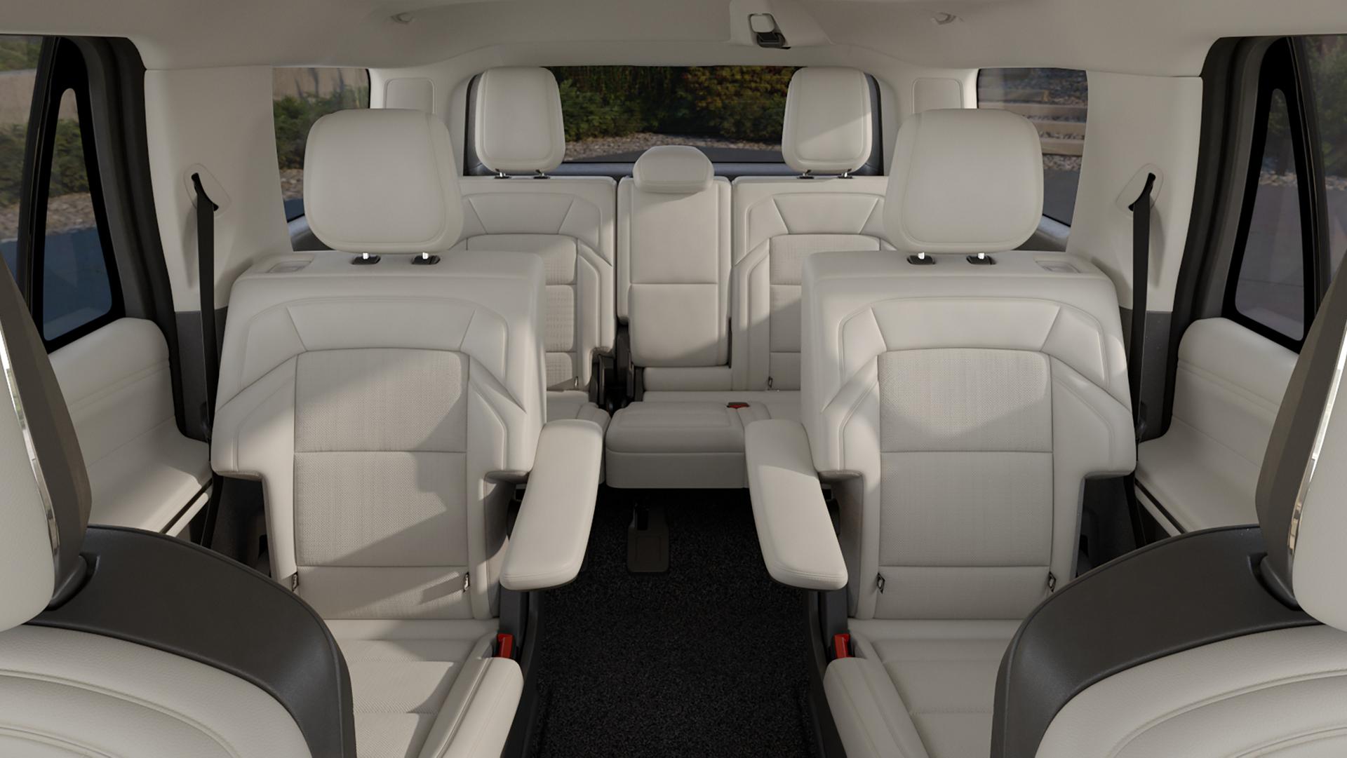 Vue intérieure des sièges de la deuxième rangée d’un VUS Lincoln Navigator® 2027