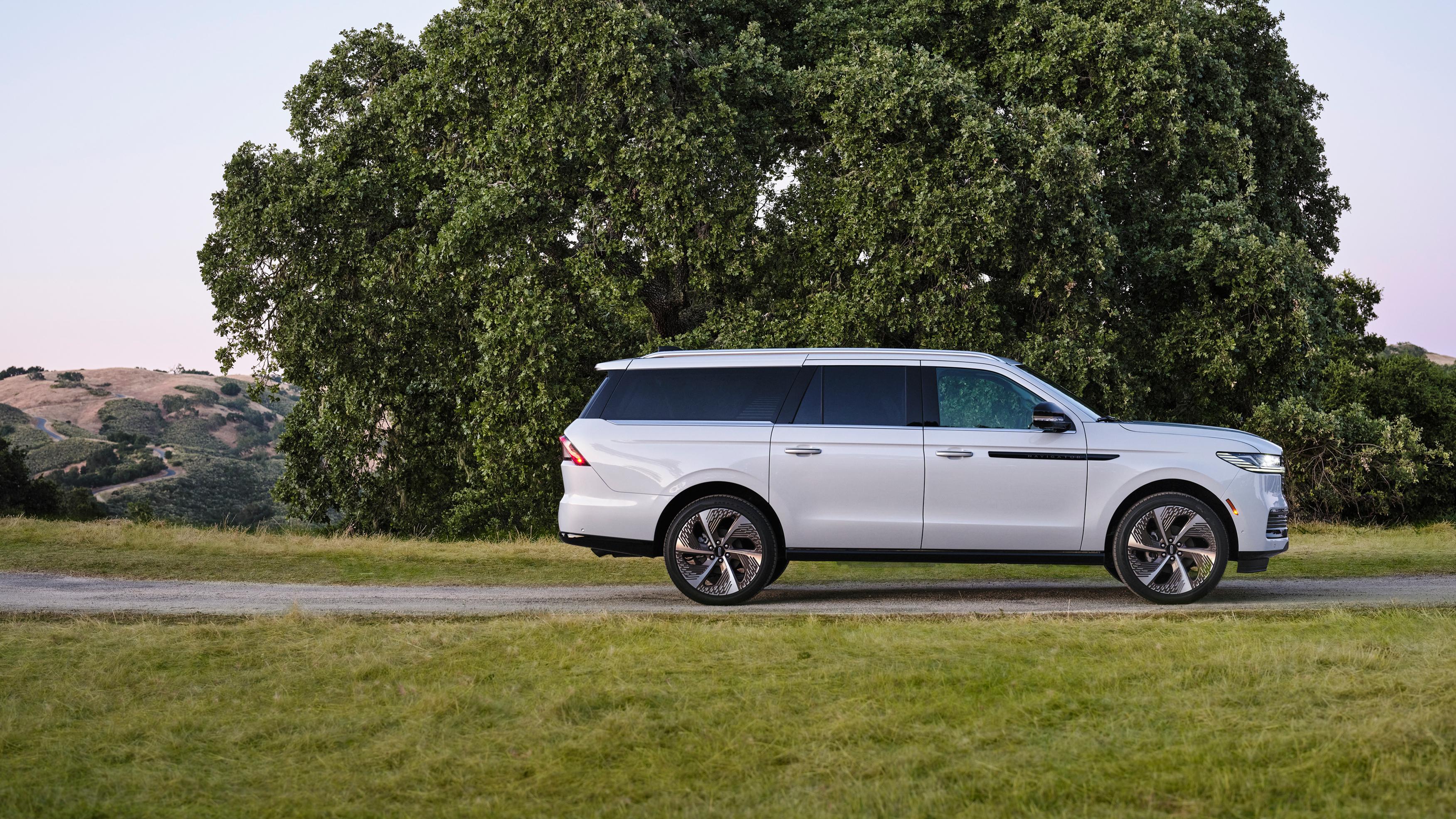 Jantes élégantes propres à la thématique Atmospheric du VUS Lincoln Black Label Navigator® 2026