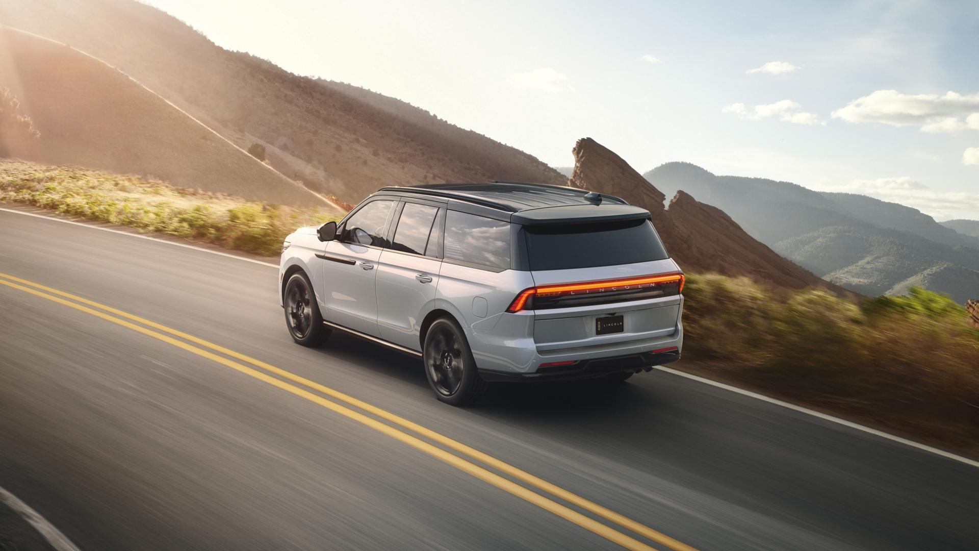 Un Lincoln Black Label Navigator® 2026 avec éléments de design noirs de l’ensemble Édition spéciale Black Label