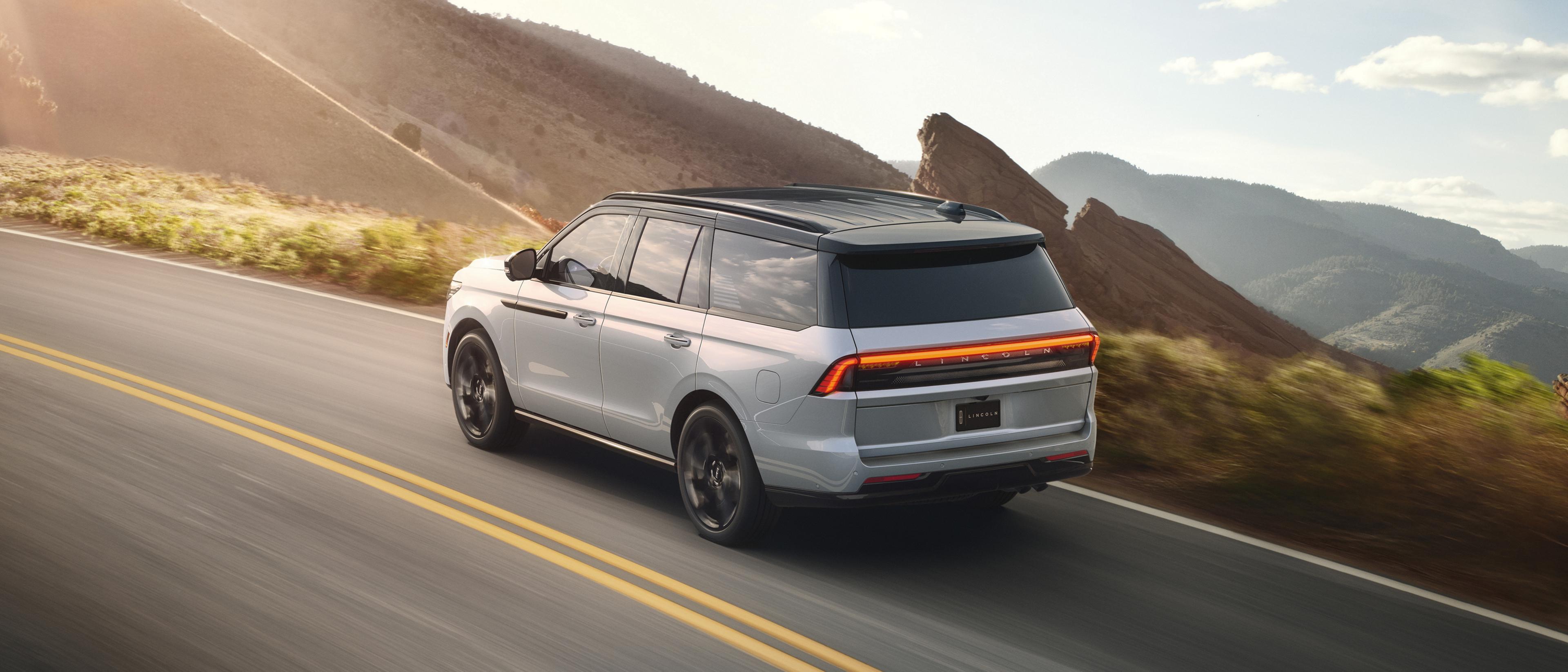 Modèle Lincoln Black Label Navigator® 2026 avec ensemble Black Label Édition spéciale en option