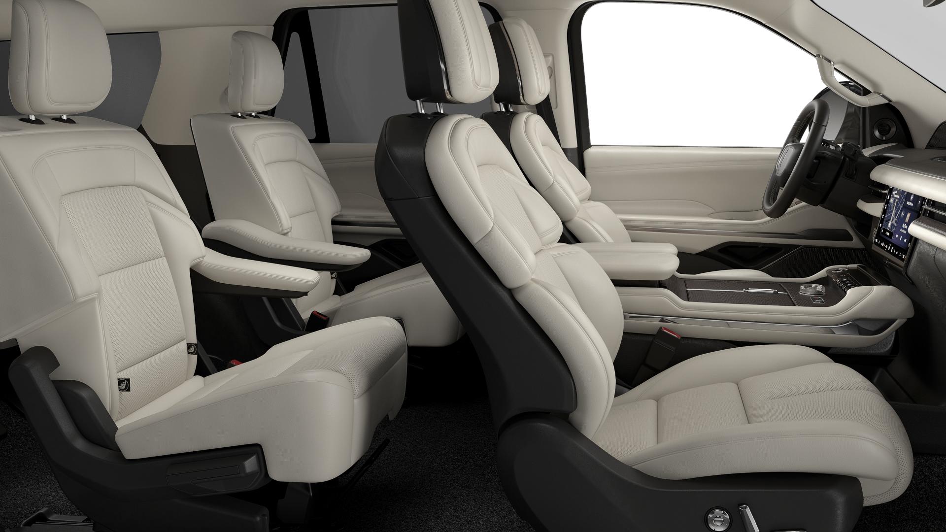 Vue intérieure des sièges de la première rangée d’un VUS Lincoln Navigator® 2027