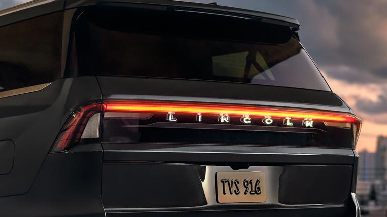 Une vue de face d’un VUS Lincoln Navigator® 2027